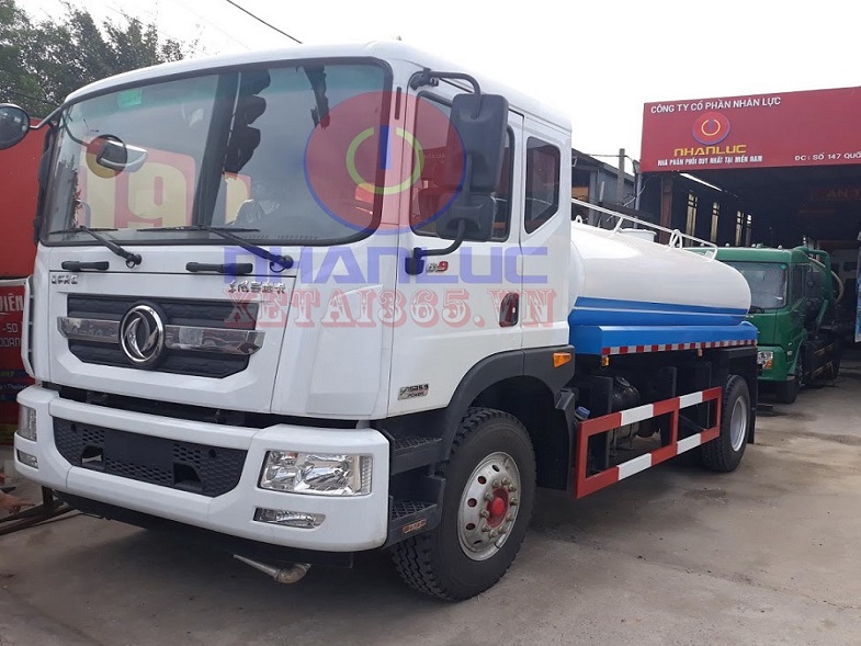 xe tưới nước 9 khối dongfeng / tổng c.ty chuyên dùng miền nam