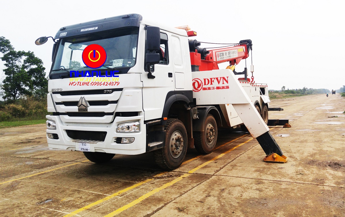 Xe Cứu Hộ Càng Gắp Howo Cẩu Nâng Hạ 30 Tấn / Xe Chuyên Dùng Nhập Khẩu Sài Gòn