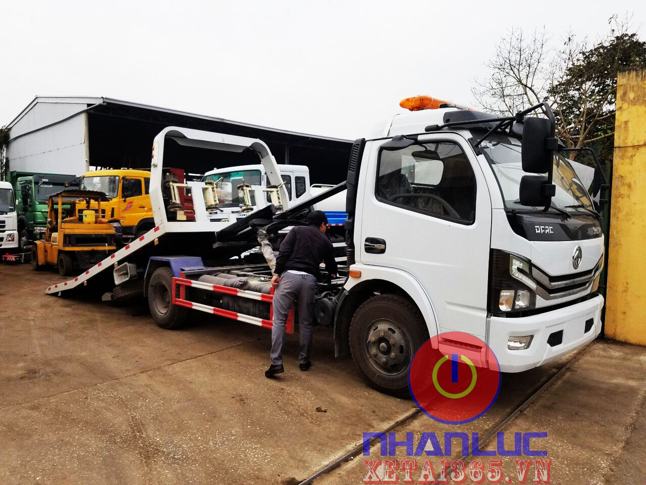 xe cứu hộ 2 chức năng sàn trượt dongfeng hồ bắc / tổng đại lý chuyên dùng miền nam